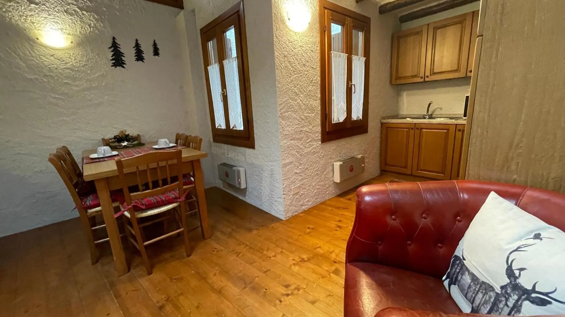 Cristian Castello - La Poltrona Rossa Apartment Ponte Di Legno